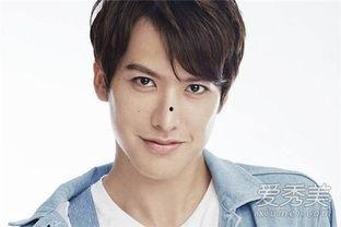 赖艺个人资料6,才华横溢的年轻艺术家，艺术之路上的璀璨星辰